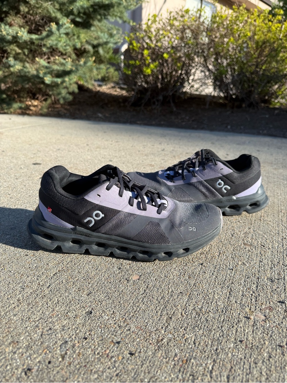 Women’s On Cloud (size 9.5)